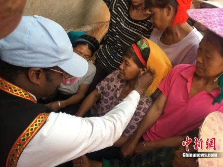 　　迪亚拉在云南乡村做公益项目。受访者供图