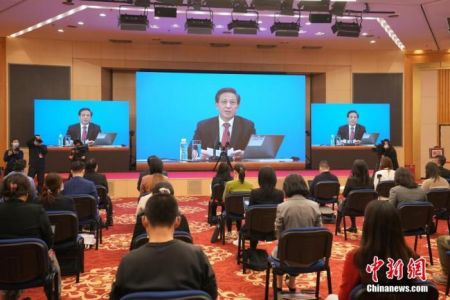 　3月4日晚，十三届全国人大四次会议新闻发布会在北京人民大会堂新闻发布厅举行。图为分会场。 中新社记者 蒋启明 摄